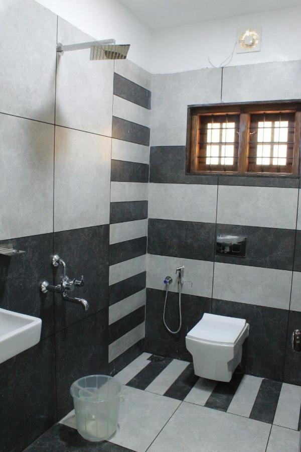 The Mountcourt Hotel Munnar Luaran gambar